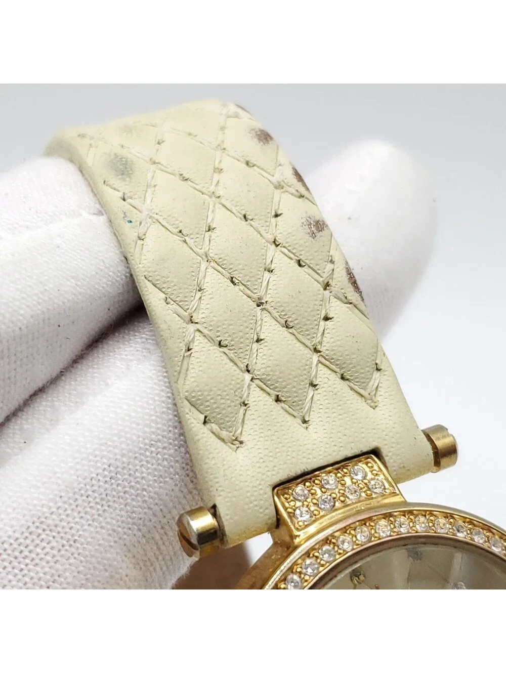 Burgi Quartz Womens Watch 31mm Gold Tone Rhinestone Bezel New Battery